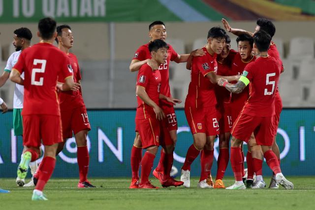 开云登录入口地址-【聚焦】比分拼劲难掩尴尬 脸面仍需一点一点踢回来